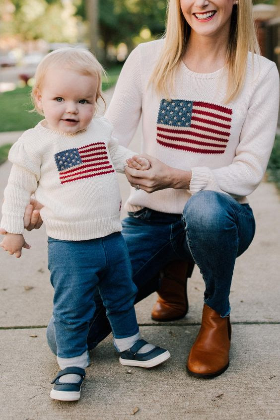 mother and daughter matching winter outfits