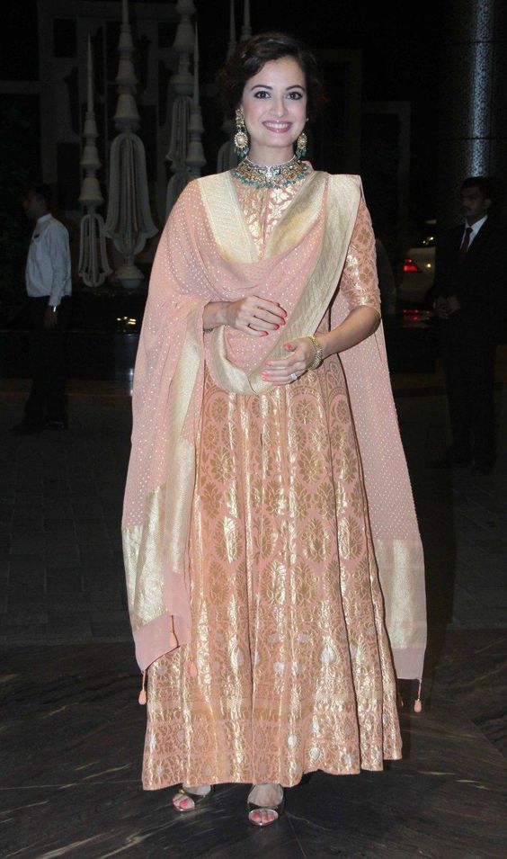 Diya mirza in Anarkali