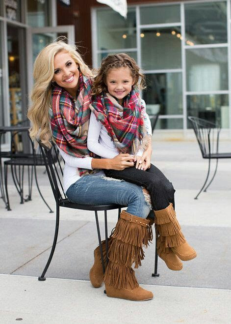 matching scarves mother daughter