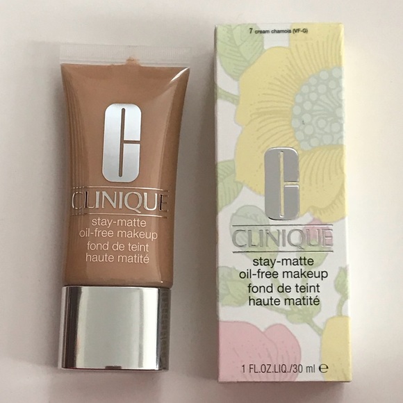 CLINIQUE STAY-MATTE OIL-FREE MAKEUP