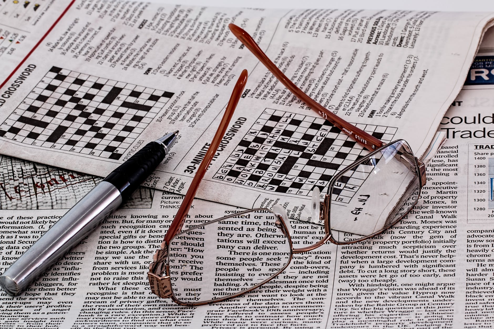 newspaper news media spectacles 53209