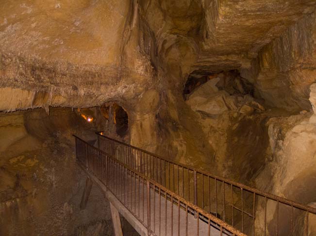 01 651 Caves at Sonora Caverns