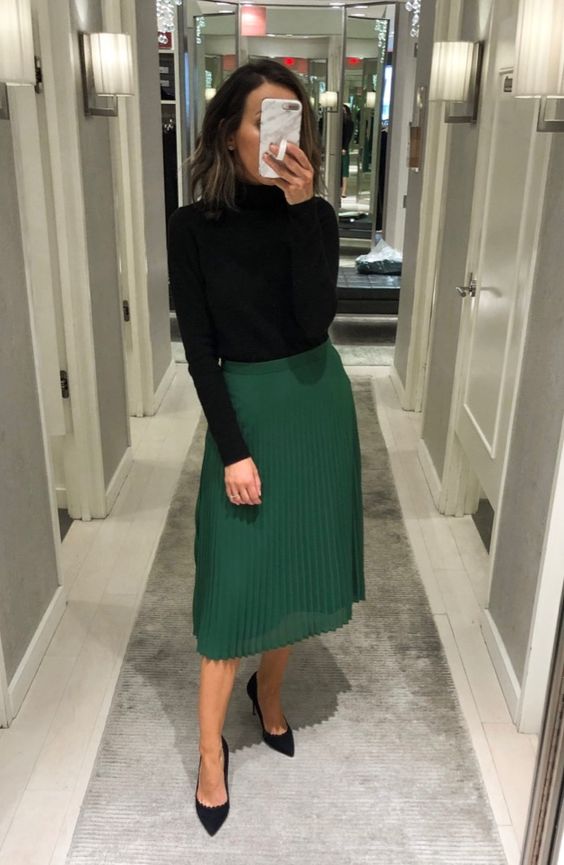 pleated skirt with knitwear