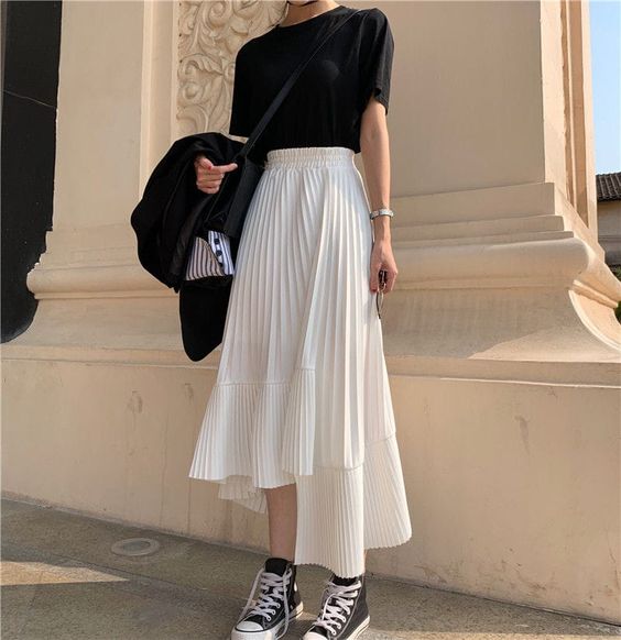 pleated skirts