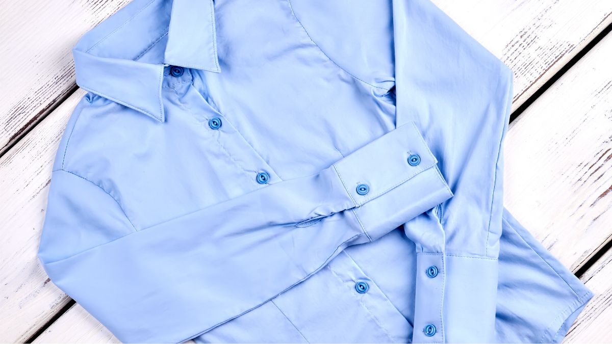 4 Ways to Wear a Button-Up Shirt