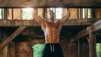 How to Do Master Pull-ups, Straight From the Pros