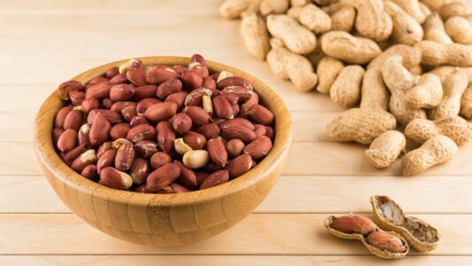 Benefits of Eating Peanuts