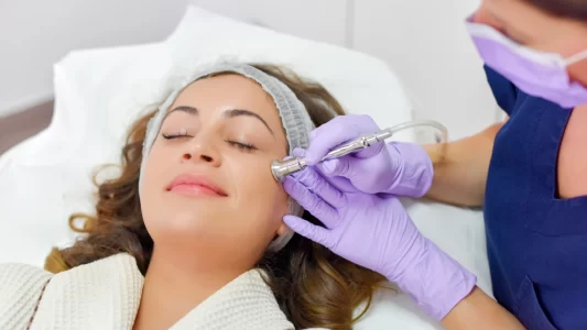 Face Massage Reduces Signs Of Ageing